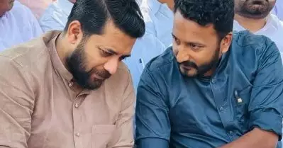 രാഹുൽ മാങ്കൂട്ടത്തിലിനെ വീണ്ടും പൊതുപരിപാടിയിൽ പങ്കെടുപ്പിക്കാൻ നീക്കവുമായി ഷാഫി – രാഹുൽ വിഭാഗം