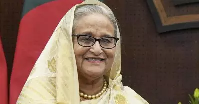 അവാമി ലീഗിന് വിലക്ക്: മറ്റൊരു പാര്‍ട്ടിക്കും വോട്ട് ചെയ്യേണ്ട; കൂട്ടമായി വോട്ട് ബഹിഷ്‌കരിക്കാന്‍ ആഹ്വാനം ചെയ്ത് ഷെയ്ഖ് ഹസീന