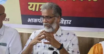 ബീഹാറിലെ ഫലങ്ങള്‍ പൂര്‍ണമായും അസ്വാഭാവികമാണ്; വിമര്‍ശനവുമായി ദീപങ്കര്‍ ഭട്ടാചാര്യ