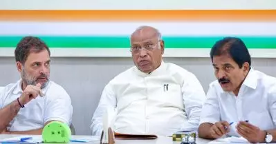 വോട്ട് കൊള്ള; ദല്‍ഹിയിലെ ‘മഹാറാലി’യില്‍ ഘടകകക്ഷികള്‍ പങ്കെടുക്കില്ല; കോണ്‍ഗ്രസിന്റെ ആഭ്യന്തര കാര്യമെന്ന് നേതാക്കള്‍