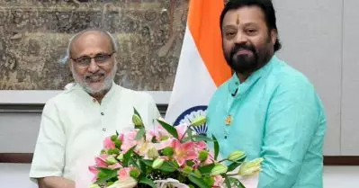 പൊതുജനങ്ങള്‍ക്ക് മുന്നില്‍ രോഷാകുലനാകരുത്; മാധ്യമങ്ങള്‍ക്ക് മുന്നില്‍ സംയമനം പാലിക്കണം; സുരേഷ് ഗോപിയോട് ഉപരാഷ്ട്രപതി