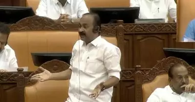 ‘കേരളം അതീവ ദരിദ്ര രഹിത സംസ്ഥാനമാണെന്ന് പറയുന്നത് ശുദ്ധ തട്ടിപ്പ്’; സഭ ബഹിഷ്കരിച്ച് പ്രതിപക്ഷം
