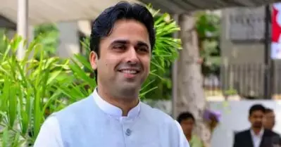 ഗാന്ധി കുടുംബം കോണ്‍ഗ്രസ് നേതൃത്വം ഒഴിയണം; രൂക്ഷ വിമര്‍ശനവുമായി അഹമ്മദ് പട്ടേലിന്റെ മകന്‍