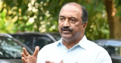 മണ്ഡലമാസത്തിന് മുന്നോടിയായുള്ള റോഡ് നവീകരണം 377.8 കോടി അനുവദിച്ച് ധനകാര്യവകുപ്പ്