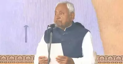 ബീഹാര്‍; പത്താം തവണയും മുഖ്യമന്ത്രിയായി സത്യപ്രതിജ്ഞ ചെയ്ത് നിതീഷ് കുമാര്‍