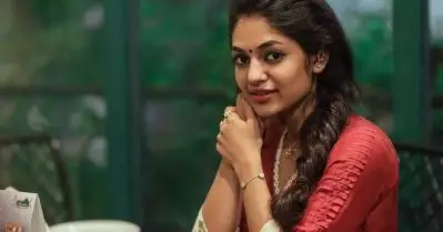 ആരാധകര്‍ എന്നെ അവരുടെ വീട്ടിലെ പെണ്‍കുട്ടിയായാണ് കാണുന്നത്; കൂടുതല്‍ കംഫര്‍ട്ടബിള്‍ അതാണ്: ഇവാന