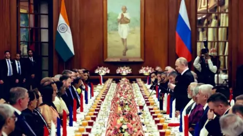 To balance diplomacy; Center prepares to invite Zelensky after Putin