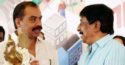 നടനായത് കൊണ്ട് ശ്രീനിവാസനെന്ന എഴുത്തുകാരനെ ആഘോഷിച്ചില്ല; അദ്ദേഹം ശ്യൂന്യതയില്‍ നിന്ന് നര്‍മം ഉണ്ടാക്കും: സത്യന്‍ അന്തിക്കാട്