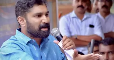 ‘പോറ്റിയേ’ പാരഡി പാട്ടിനെ വര്‍ഗീയ വിഷയമാക്കുക എന്ന കൈവിട്ട കളിയാണ് സി.പി.ഐ.എം കളിക്കുന്നത്; കാണാതിരിക്കാനാവില്ല: വി.ടി. ബല്‍റാം