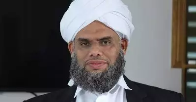 സമുദായങ്ങൾക്ക് നൽകിയതിൽ സർക്കാർ ധവളപത്രമിറക്കണം; വെള്ളാപ്പള്ളിക്ക് മറുപടി നൽകേണ്ടത് രാഷ്ട്രീയപാർട്ടികൾ: ഖലീൽ ബുഖാരി തങ്ങൾ