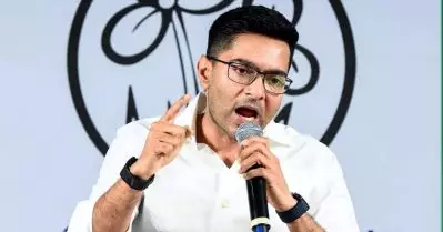 വോട്ടർപട്ടികയിൽ കൃത്രിമം കാണിച്ചാണ് വോട്ട് ചോരി നടത്തിയത്; ടി.എം.സി