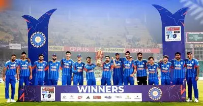 ഇങ്ങനെയാരു മത്സരം ലോക ചരിത്രത്തില്‍ രണ്ടാമത്; ഇന്ത്യയുടെ പടയോട്ടം തുടരും…