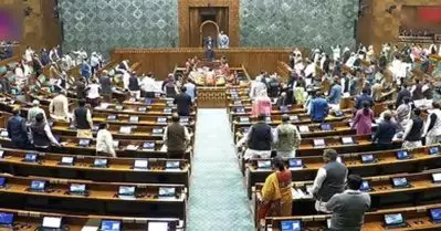 ഇലക്ഷൻ കമ്മീഷണറെ പിൻവലിക്കാൻ നോട്ടീസുമായി പ്രതിപക്ഷം; ഇരുസഭകളിലുമായി ഒപ്പുവെച്ചത് 163 അംഗങ്ങൾ