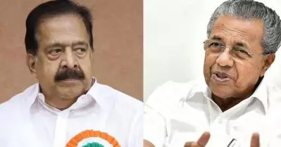 ഫോട്ടോസ്റ്റാറ്റ് കോപ്പി വിതരണം ചെയ്തിരുന്ന കാലത്ത് നിന്നും നാട് ഒരുപാട് വളര്‍ന്നു; ചെന്നിത്തലയുടെ ‘തുഗ്ലക്ക് പരിഷ്‌കാരം’ വിമര്‍ശനത്തോട് മുഖ്യമന്ത്രി