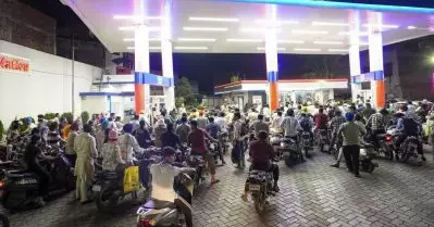 മോദിയുടെ വാഗ്ദാനം വെറും ‘ഗ്യാസായി’; ഇന്ധന ഇറക്കുമതിയിൽ ഇന്ത്യൻ ആശ്രയത്വം വർധിച്ചതിൽ കേന്ദ്ര സർക്കാരിനെതിരെ വിമർശനവുമായി കോൺഗ്രസ്