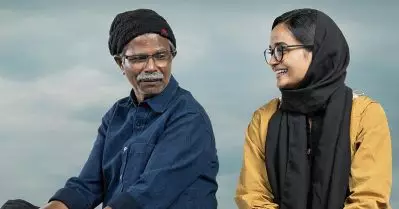 ഇന്ദ്രന്‍സ് അങ്കിള്‍ വന്നു നില്‍ക്കുമ്പോള്‍, വാക്കുകളില്ലെങ്കില്‍ പോലും നമ്മുടെ ചങ്ക് പിടയും: മീനാക്ഷി