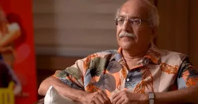 ആദ്യം സ്‌ക്രീനില്‍ എന്നെ കാണുമ്പോള്‍ തമാശയായിരുന്നു; അവന്റെ നിര്‍ബന്ധം കാരണമാണ് ഞാന്‍ അഭിനയിച്ചത്: രഘുനാഥ് പലേരി