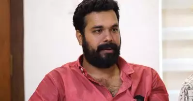മലയാളി അല്ലാതെ ജനിച്ചാൽ മതിയായിരുന്നു എന്ന് തോന്നിയിട്ടുണ്ട്; ആ ആഗ്രഹം എപ്പോഴുമുണ്ട്: അഭിരാം രാധാകൃഷ്ണൻ