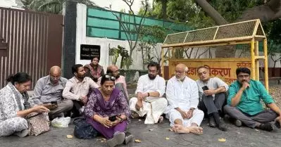 സി.പി.ഐ.എം പ്രതിഷേധത്തില്‍ മുട്ടുമടക്കി യു.പി സര്‍ക്കാര്‍; നോയിഡയില്‍ അറസ്റ്റിലായ തൊഴിലാളികളെ വിട്ടയച്ചു, പ്രതിഷേധം വ്യാപിപ്പിക്കും