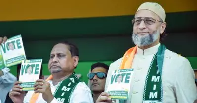 ബി.ജെ.പിയുടെ 1000 കോടി വാങ്ങി മുസ്‌ലിങ്ങളെ പറ്റിക്കാനുള്ള ശ്രമം; ഹുമയൂൺ കബീറിന്റെ സഖ്യത്തിൽ നിന്നും പിൻവാങ്ങി ഒവൈസി