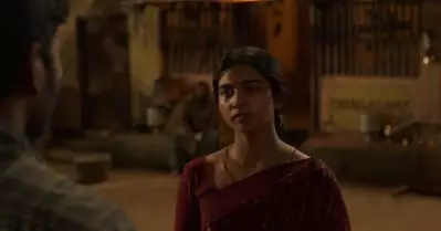 മറ്റൊരു നടിക്കും ഇങ്ങനെയൊരു അവസരം കിട്ടിയിട്ടില്ല, മമിതക്ക് ഇത് അപൂര്‍വ നേട്ടം, കരയില്‍ ധനുഷിനെ തല്ലുന്ന സീനിനെ ട്രോളി സോഷ്യല്‍ മീഡിയ
