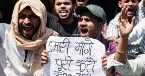 Labor strike in Noida; Eight labor activists in custody: Four sent to jail