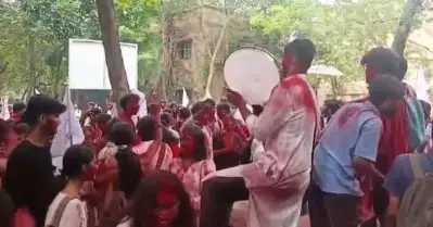 ബംഗാളിലെ ജാദവ്പൂര്‍ സര്‍വകലാശാലയില്‍ എസ്.എഫ്.ഐക്ക് വന്‍വിജയം; ചിത്രത്തില്‍ പോലുമില്ലാതെ ടി.എം.സി.പിയും എ.ബി.വി.പിയും