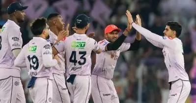 ഹൈദരാബാദിനെ പഞ്ഞിക്കിട്ട് ഗുജറാത്ത്; തിരുത്തിയെഴുതിയത് ടീമിന്റെ ചരിത്രം