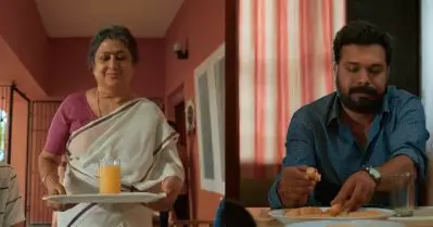 ബജറ്റിന്റെ പകുതിയും ചെലവായത് ടാങ്കും അച്ചപ്പവും മുറുക്കും വാങ്ങാന്‍, മോഹിനിയാട്ടത്തിലെ ബ്രില്യന്‍സുകള്‍ അവസാനിക്കുന്നില്ല