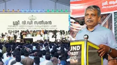 സത്യപ്രതിജ്ഞയിലെ വന്ദേമാതരം: മന്ത്രിമാരുടെ മതം പരാമര്‍ശിച്ചുള്ള പ്രതികരണവുമായി ആര്‍.വി ബാബു