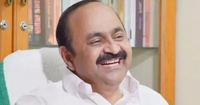 പവര്‍കട്ടില്‍ മുഖ്യമന്ത്രിയെ വിമര്‍ശിച്ച് വീഡിയോ: പി.ഡി.പി പ്രവര്‍ത്തകന്റെ ഫോണ്‍ രണ്ട് തവണ പൊലീസ് കസ്റ്റഡിയിലെടുത്തു