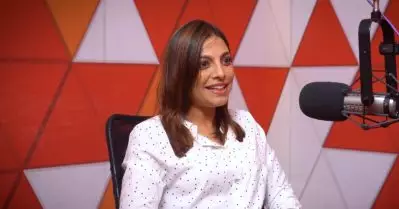 ഭാര്യയെ 21 വെട്ടിക്കൊന്നയാള്‍, പരോളിലിറങ്ങുമ്പോള്‍ കാണാന്‍ വരും, ഒപ്പം ചായകുടിക്കും, എനിക്ക് അദ്ദേഹത്തോട് സ്‌നേഹമുണ്ട്: ശാന്തി മായാദേവി