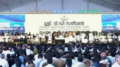 പുതുഭരണത്തില്‍ കേരളം; അധികാരമേറ്റ് ടീം വി.ഡി.എസ്