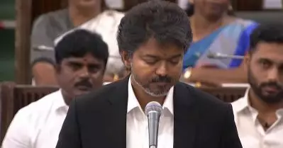 വിശ്വാസം നേടി വിജയ്; വോട്ടെടുപ്പില്‍ അനായാസ ജയം