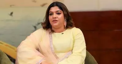 ചിന്ന ചിന്ന ആസൈയില്‍ നേരിട്ട ഏറ്റവും വലിയ ചലഞ്ച്; മെസ്സ് അപ്പ് ചെയ്യരുതെന്ന് നിര്‍ബന്ധമുണ്ടായിരുന്നു: അപര്‍ണ ബാലമുരളി