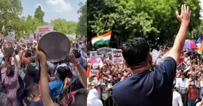 ഗോ പ്രധാന്‍ ഗോ; പ്ലേറ്റ് കൊട്ടി മുദ്രാവാക്യം മുഴക്കി കോക്രോച്ചുകള്‍; പ്രധാന്‍ രാജിവെക്കും വരെ പ്രതിഷേധമെന്ന് സി.ജെ.പി