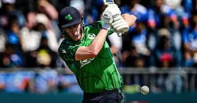സഞ്ജുവടക്കം മൂന്നുപേരെ ഒരുമിച്ച് വെട്ടി ടെക്ടര്‍; ഐറിഷ് കൊടുങ്കാറ്റിലും വീഴാതെ ഹിറ്റ്മാന്‍