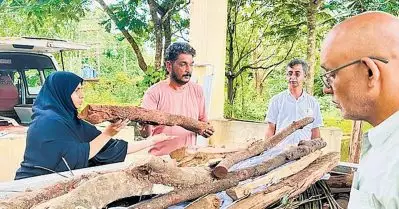 ഉറ്റവരും ഉടയരവരും ഏറ്റെടുത്തില്ല; മുന്‍ ആര്‍.എസ്.എസ് പ്രവര്‍ത്തകന്റെ അന്ത്യകര്‍മങ്ങള്‍ ചെയ്ത് ലീഗ് വനിതാ നേതാവ്
