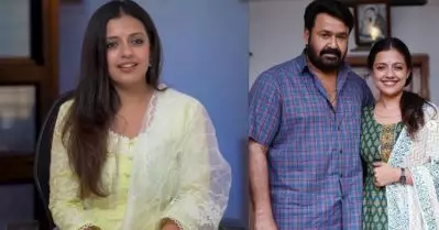 ദൃശ്യത്തില്‍ എനിക്ക് ഏറ്റവും പ്രിയപ്പെട്ട സീന്‍; അത് ഷൂട്ട് ചെയ്യുമ്പോള്‍ തന്നെ അച്ഛന്റെ കണ്ണുനിറഞ്ഞു: ശ്രദ്ധ