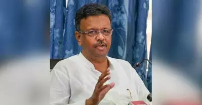 ഒന്നിന് പിന്നാലെ ഒന്നായി തൃണമൂലിന് തിരിച്ചടികളുടെ ഘോഷയാത്ര; കൊൽക്കത്ത മേയർ ഫിർഹാദ് ഹക്കീം രാജിവെച്ചു