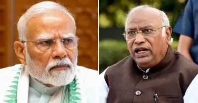 ലവലേശം നാണമുണ്ടെങ്കില്‍ അമിത് ഷായെക്കൊണ്ട് രാജിവെപ്പിക്കണം; മോദിയോട് ഖാര്‍ഗെ