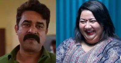 ക്ലാസ് കട്ട് ചെയ്ത് സിനിമയ്ക്ക് പോകുന്നത് എന്നെ പോലെ ഒരു ടീച്ചറുടെ കാഴ്ചപ്പാടില്‍ തെറ്റാണ്: ശ്രീക്കുട്ടി കെ.നായര്‍