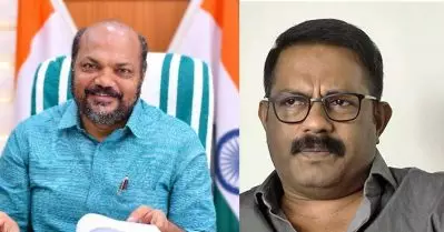 ചട്ടം ലംഘിച്ചാണ് കെ.എം. ഷാജി വാഹനത്തിൽ ബോർഡ് വെച്ചത്; വാദങ്ങൾ നിയമത്തെക്കുറിച്ചുള്ള അജ്ഞതയെന്ന് പി. രാജീവ്