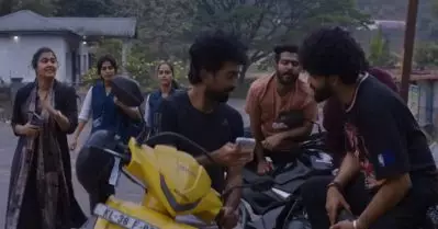കഥയില്‍ ചോദ്യമില്ലെങ്കിലും കുറച്ചൊക്കെ ലോജിക് വേണ്ടേ ജൂഡേ; ഒരു പരിചയവുമില്ലാത്ത പെണ്ണിന് സ്‌കൂട്ടര്‍ നല്‍കുന്നത് ഏത് യൂണിവേഴ്‌സിലെ കഥയെന്ന് ട്രോളന്മാര്‍