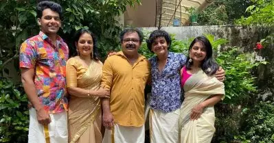 എന്റെ കുടുംബത്തില്‍ എല്ലാവരും അവരുവരുടേതായ രീതിയില്‍ ഫെമിനിസ്റ്റുകളാണ്: എസ്തര്‍ അനില്‍